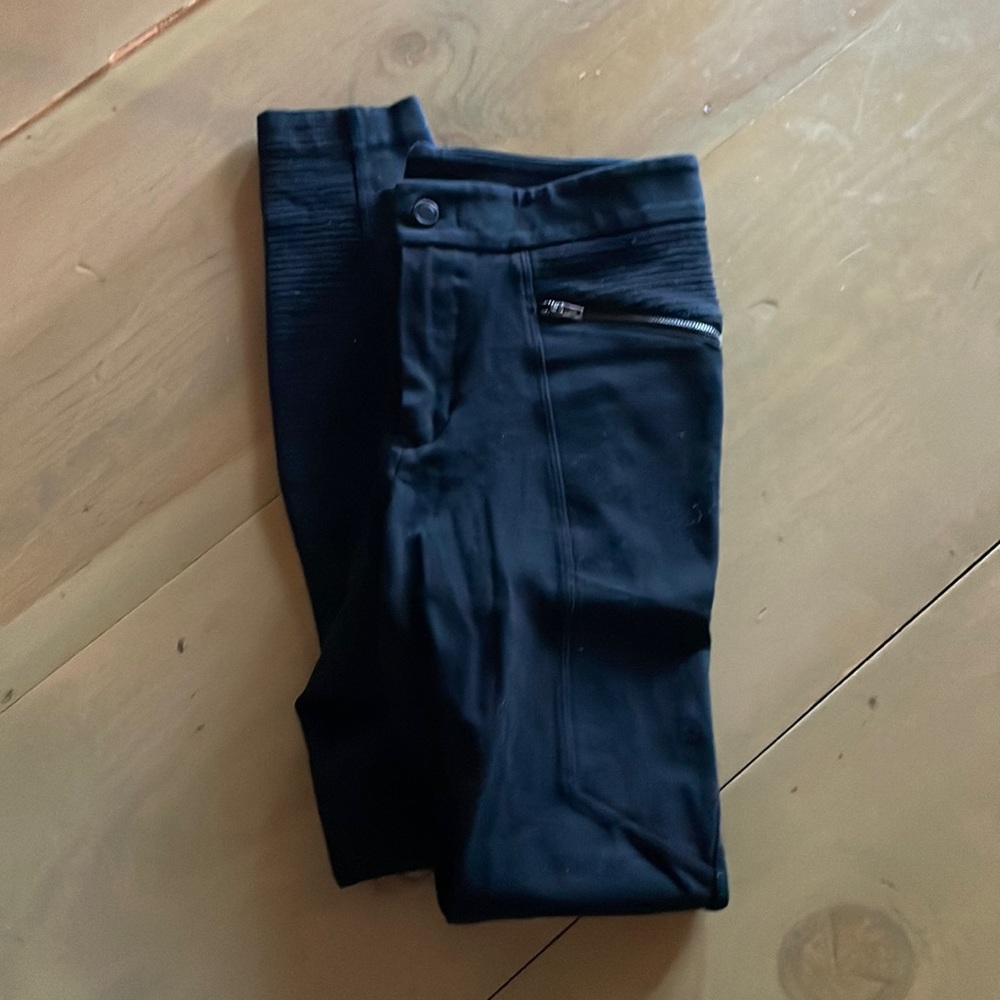 Athlete zippered pants